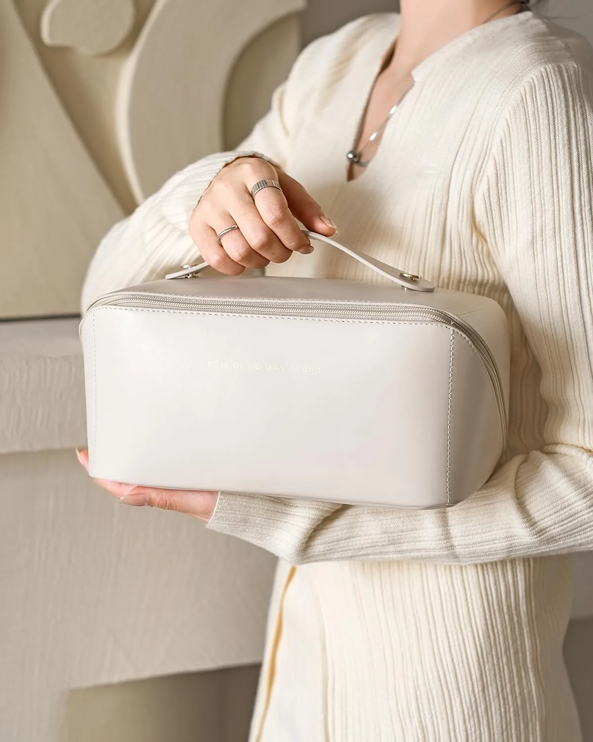 EACHY Travel Makeup Bag,Large Capacity Cosmetic Bags for Women,Waterproof Portable Pouch Open Flat Toiletry Bag Make up Organizer with Divider and Handle (Large-White, Large)