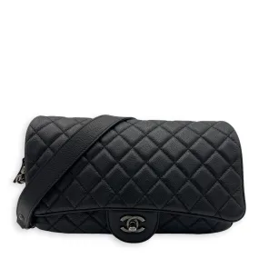 Easy Flap Shoulder Bag Black in Caviar Leather, Silver hardware
