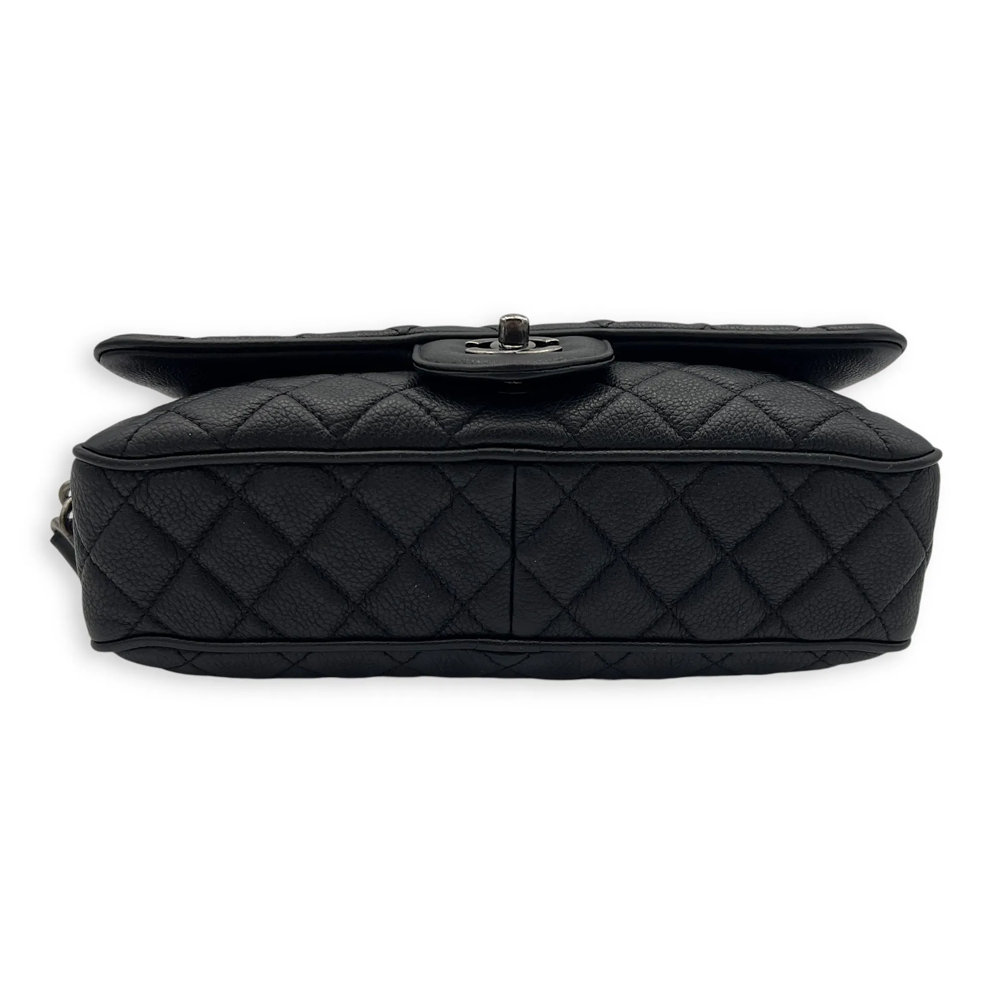 Easy Flap Shoulder Bag Black in Caviar Leather, Silver hardware
