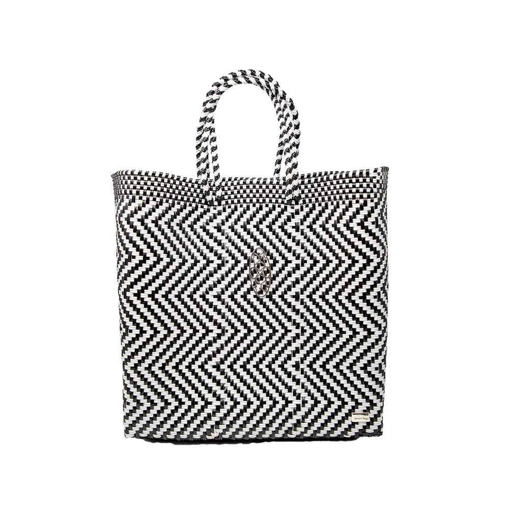 MEDIUM WHITE BLACK CHEVRON TOTE BAG