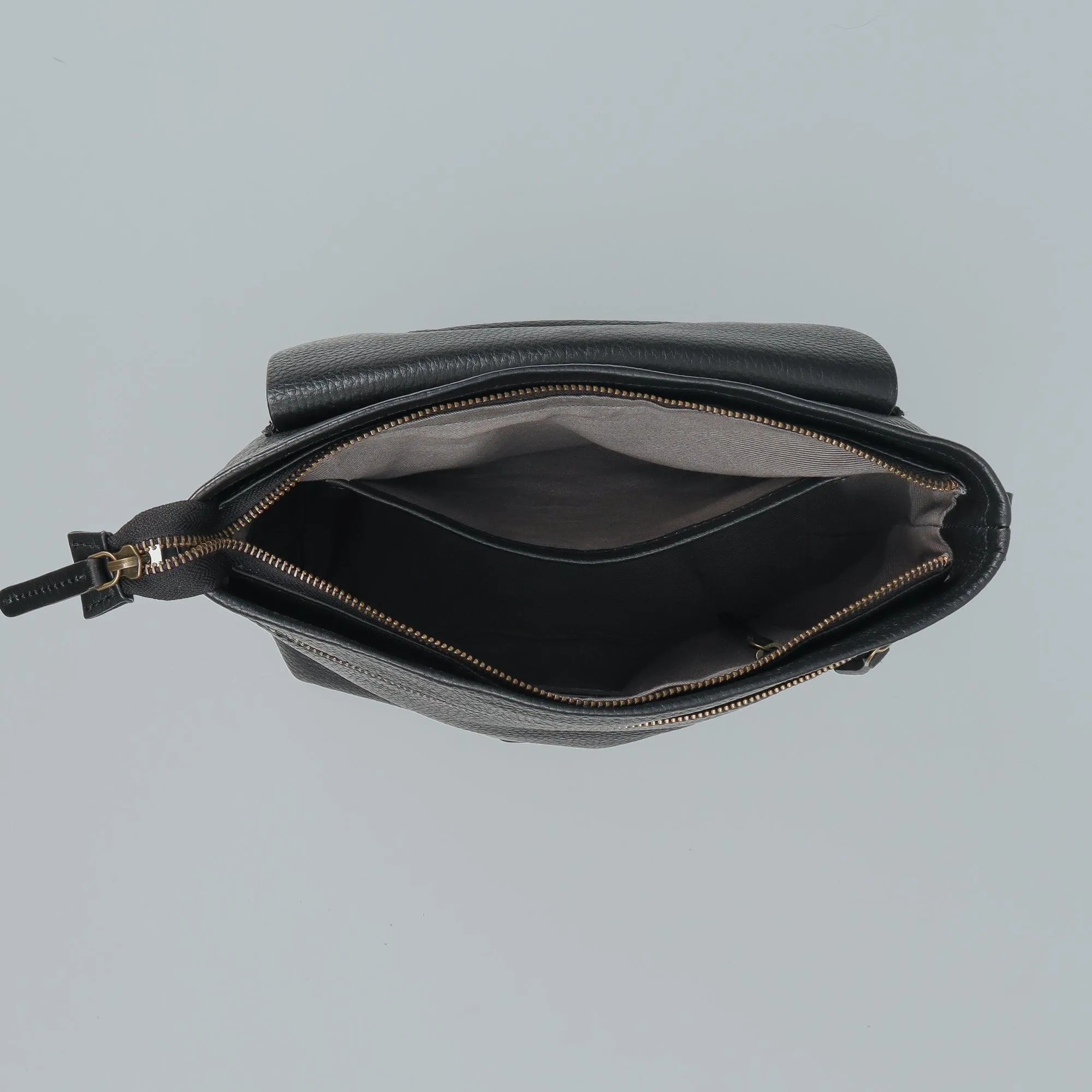 Victoria Crossbody Bag