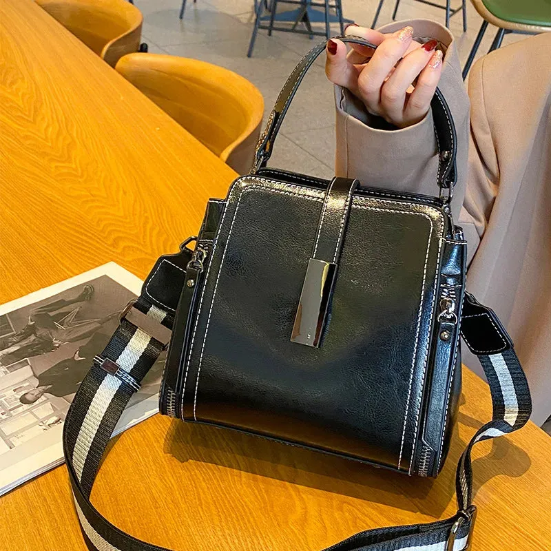 YANATARI Yummy Leather Vintage Shoulder Bag